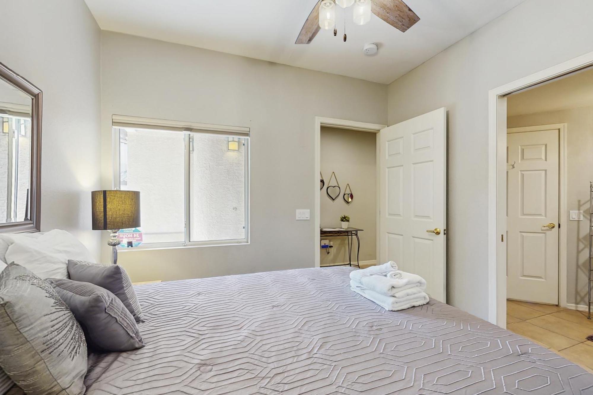 Superstition Springs Apartment Меса Екстериор снимка