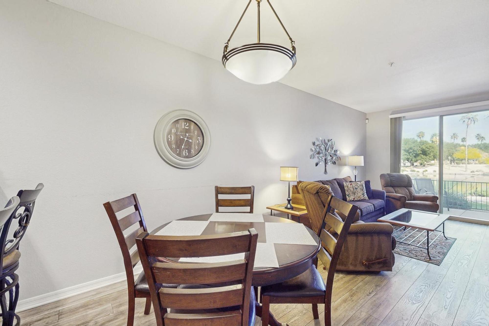 Superstition Springs Apartment Меса Екстериор снимка